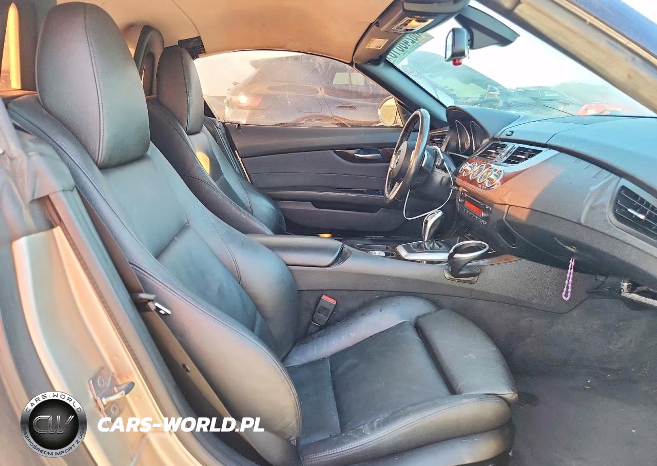 2010 BMW Z4 Sdrive35I VIN:WBALM7C56AE381971 - 10