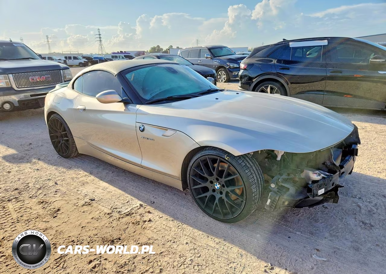 2010 BMW Z4 Sdrive35I VIN:WBALM7C56AE381971 - 4