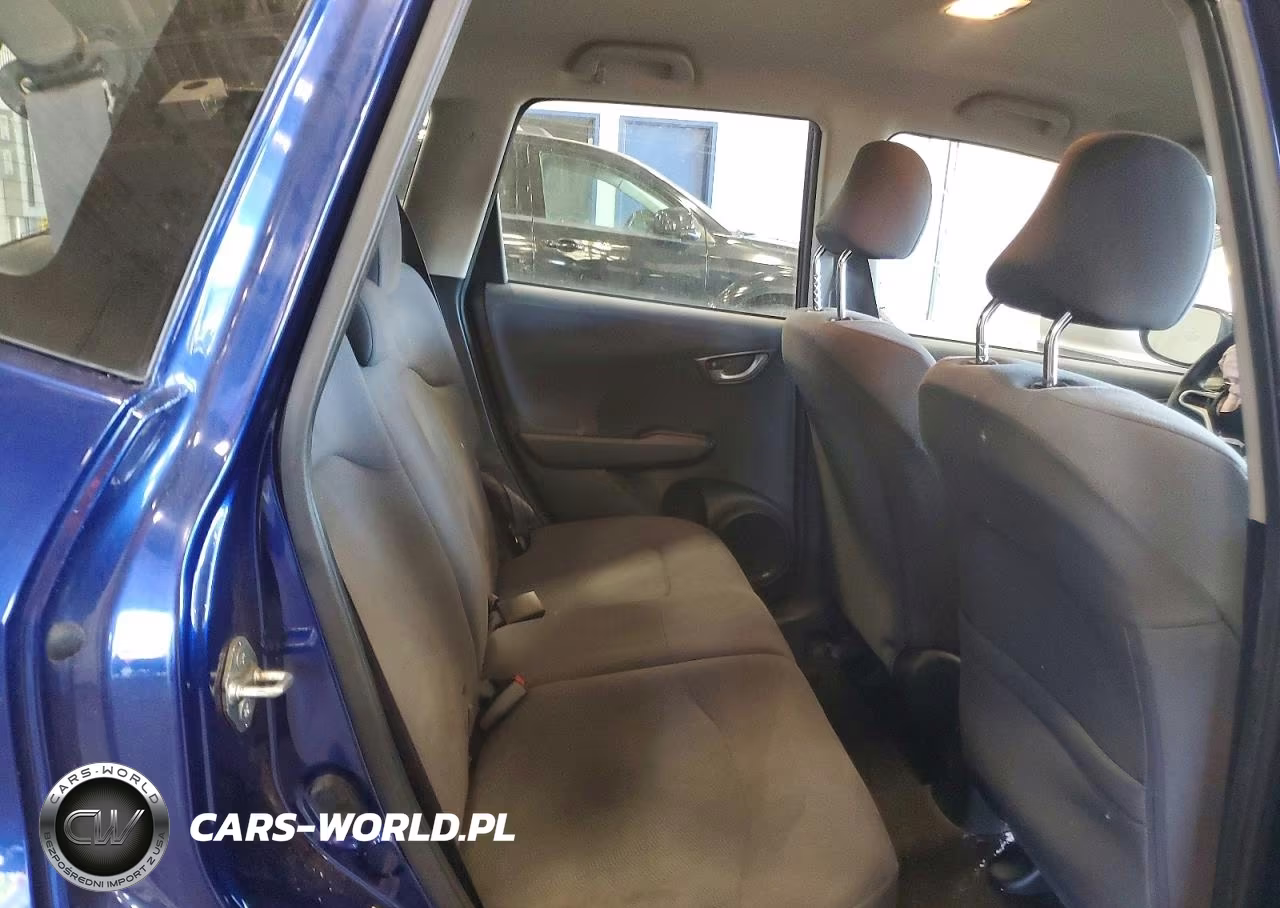 2013 Honda Fit VIN:JHMGE8H3XDC072985 - 10