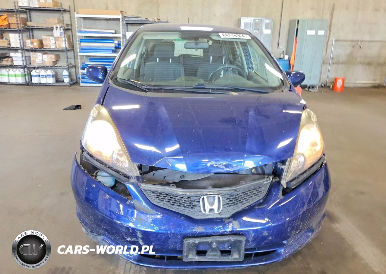 2013 Honda Fit VIN:JHMGE8H3XDC072985 - 5