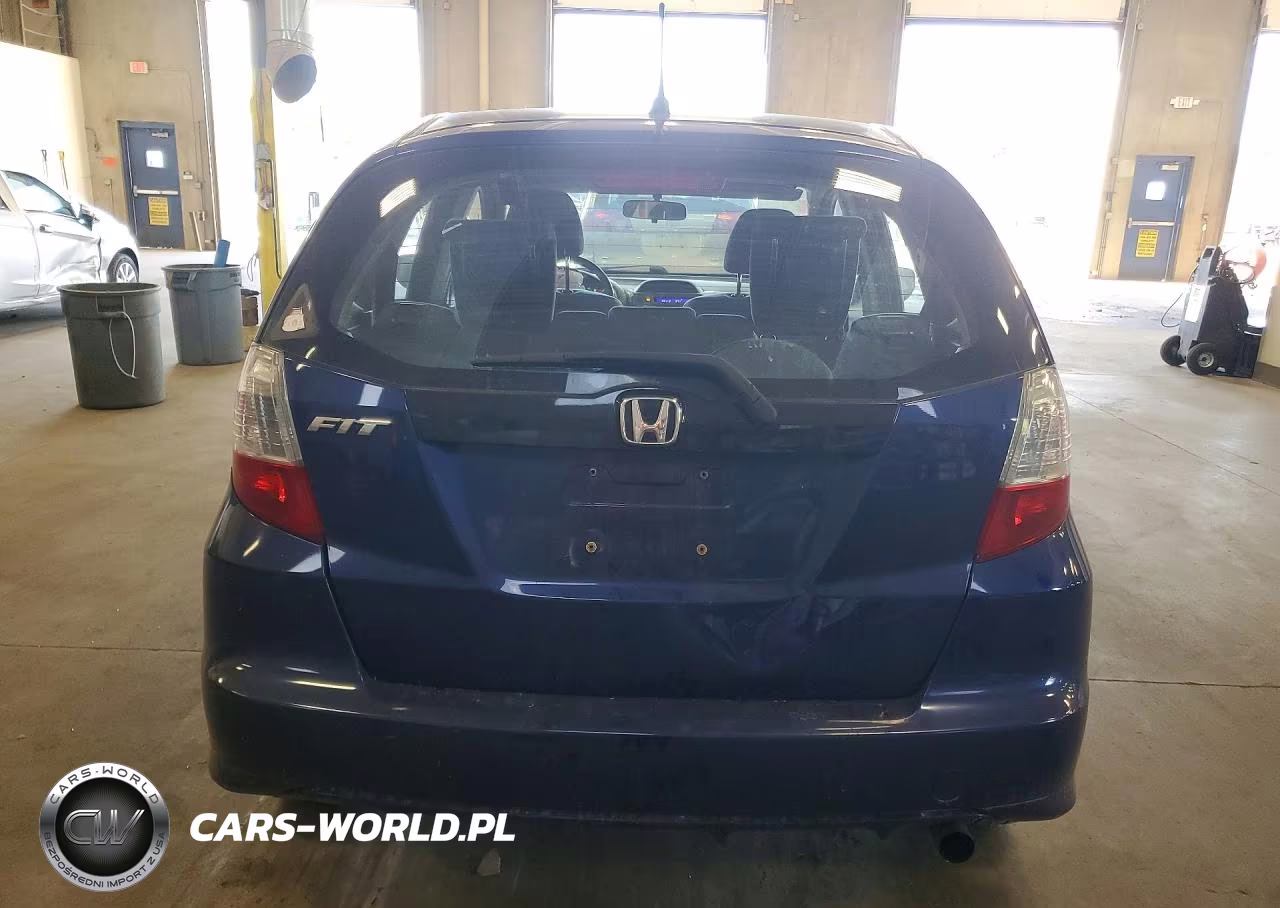 2013 Honda Fit VIN:JHMGE8H3XDC072985 - 6