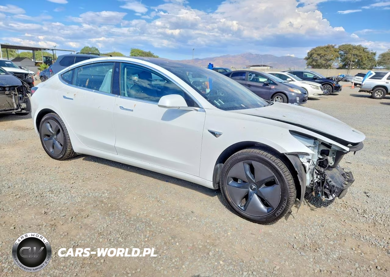 2018 Tesla Model 3 VIN:5YJ3E1EA7JF017256 - 4