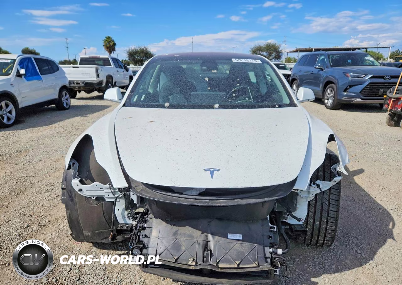 2018 Tesla Model 3 VIN:5YJ3E1EA7JF017256 - 5