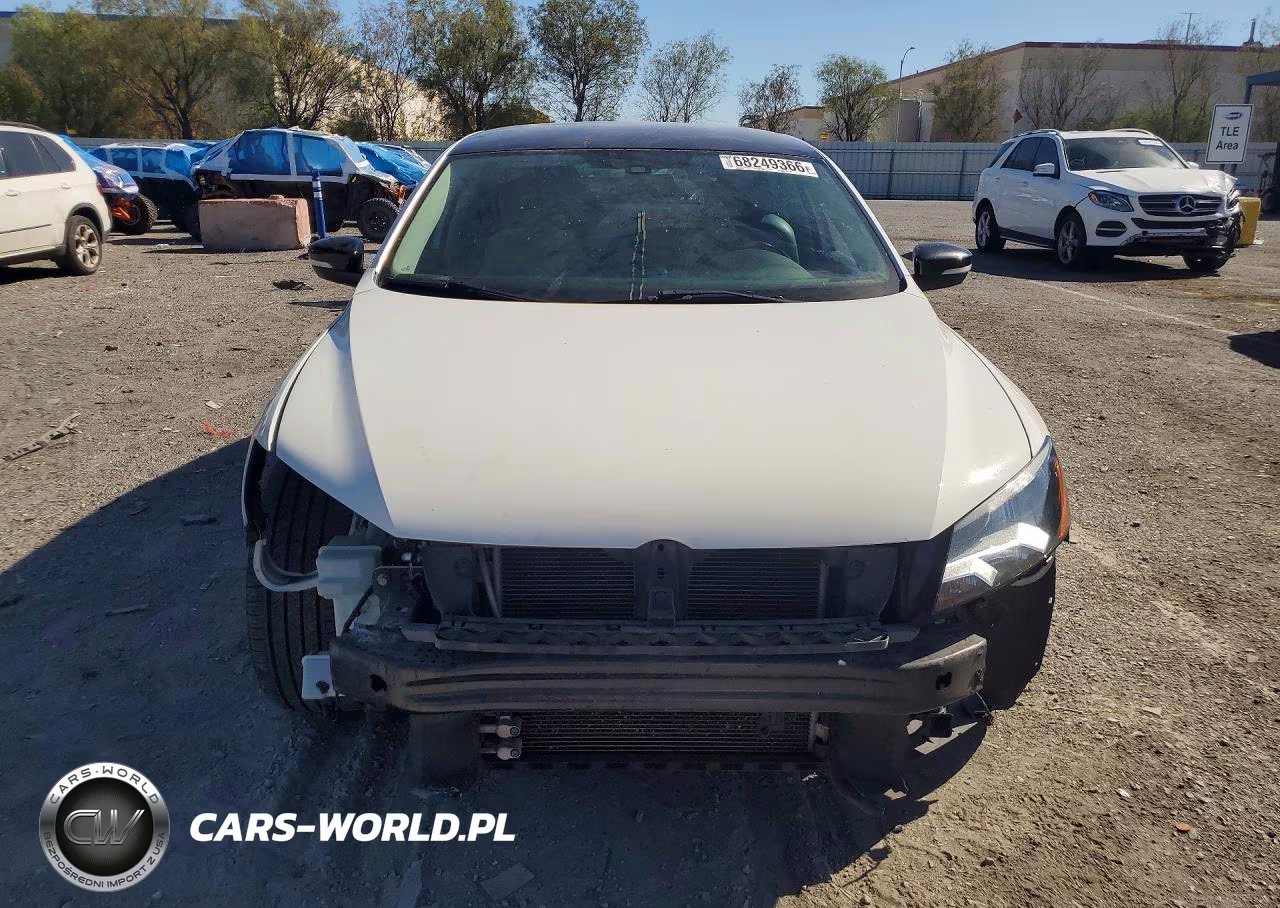 2015 Volkswagen Passat Se VIN:1VWBT7A32FC068192 - 5