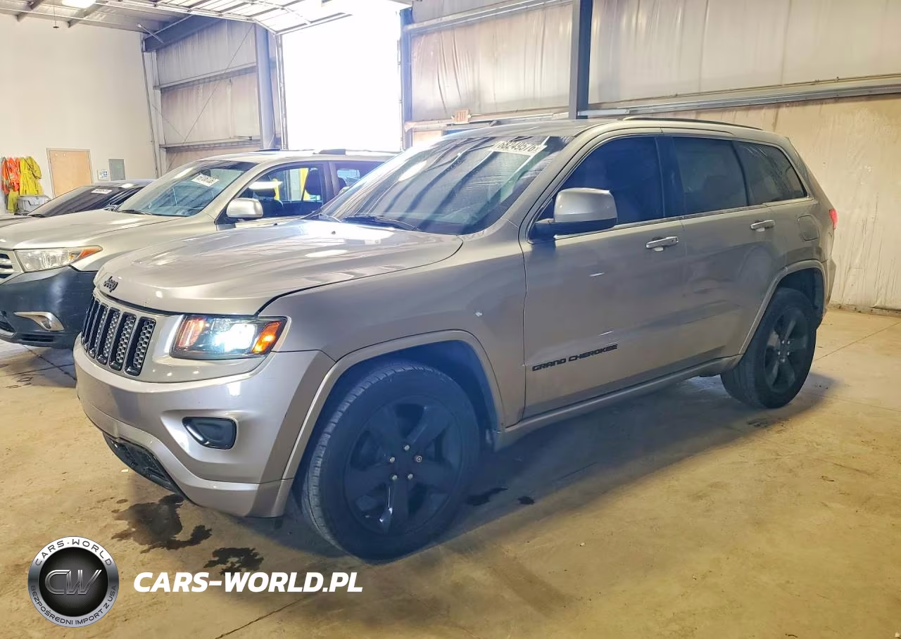 2015 Jeep Grand Cherokee Laredo VIN:1C4RJFAG8FC749087 - 1