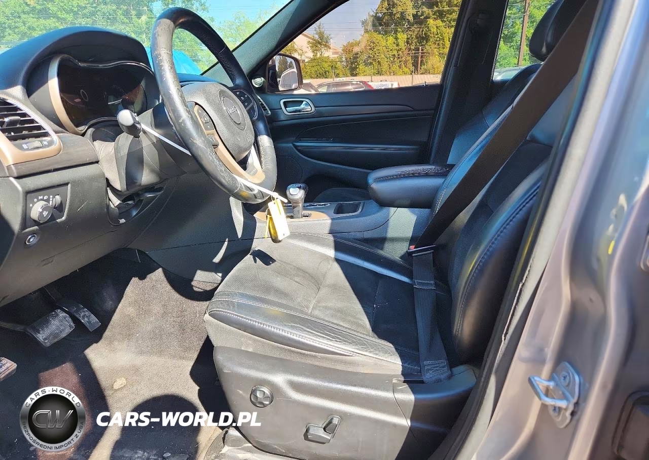 2015 Jeep Grand Cherokee Laredo VIN:1C4RJFAG8FC749087 - 7