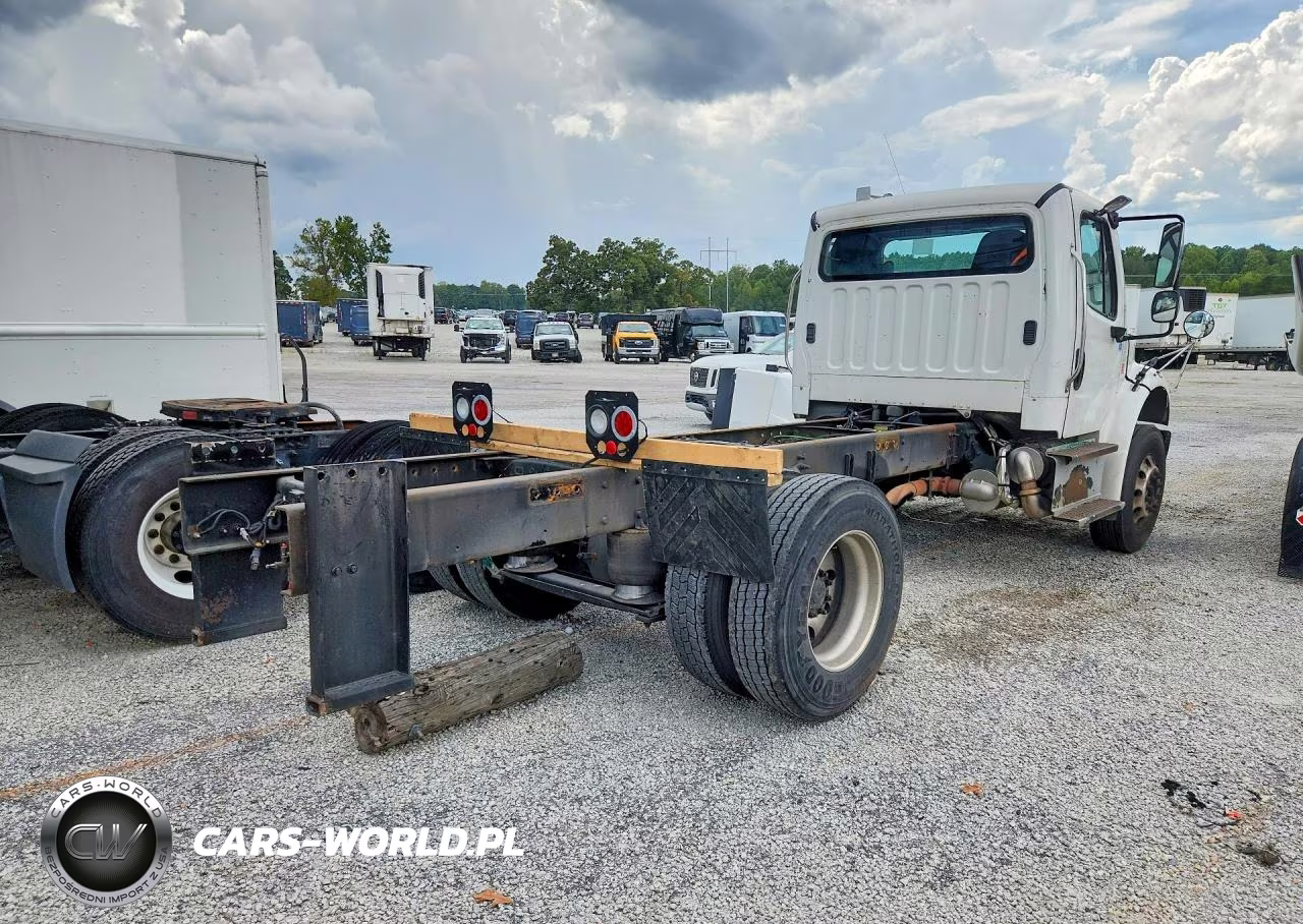 2015 Freightliner M2 106 Med VIN:1FVACXDT7FHGM7988 - 3