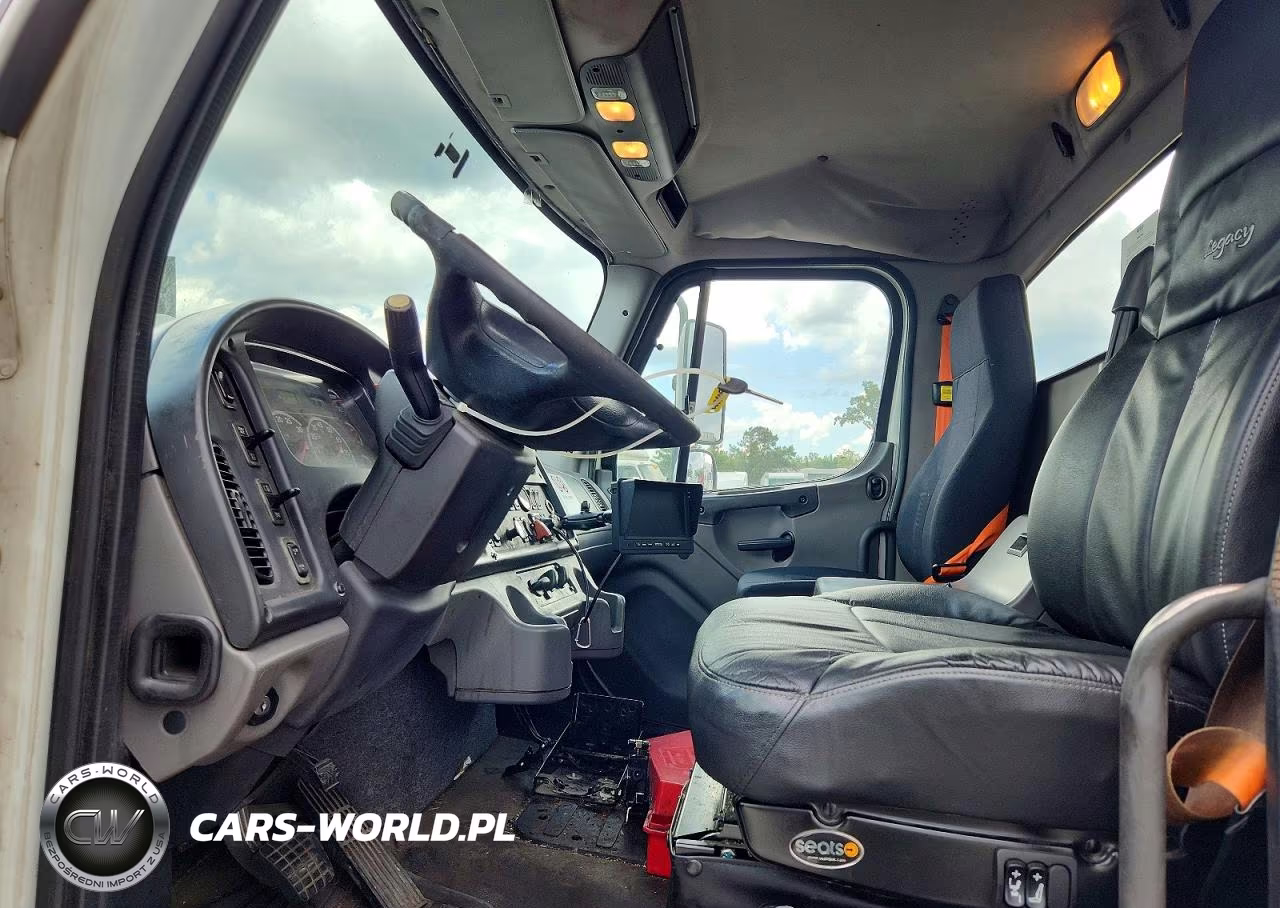 2015 Freightliner M2 106 Med VIN:1FVACXDT7FHGM7988 - 7