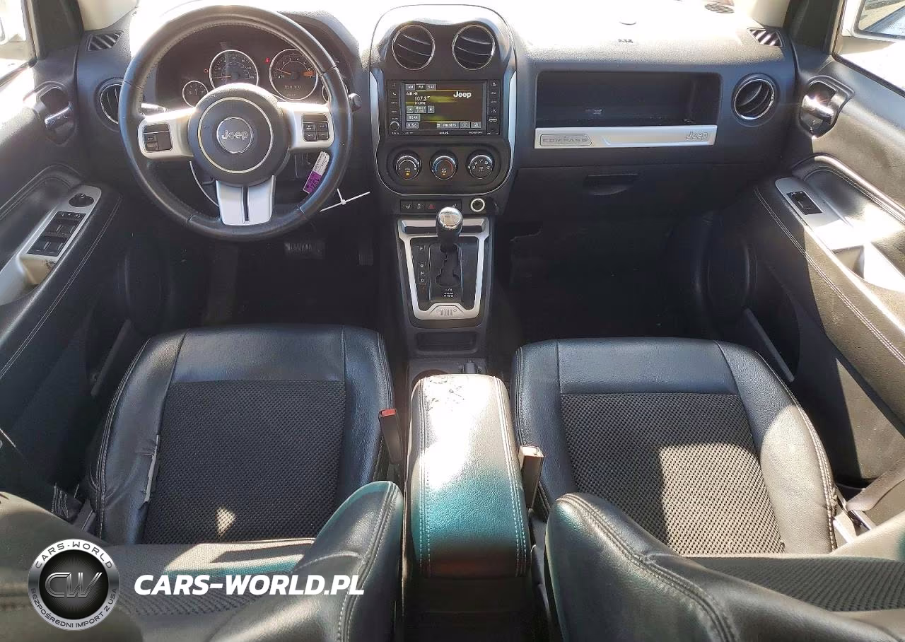 2017 Jeep Compass Latitude VIN:1C4NJCEB8HD160422 - 8