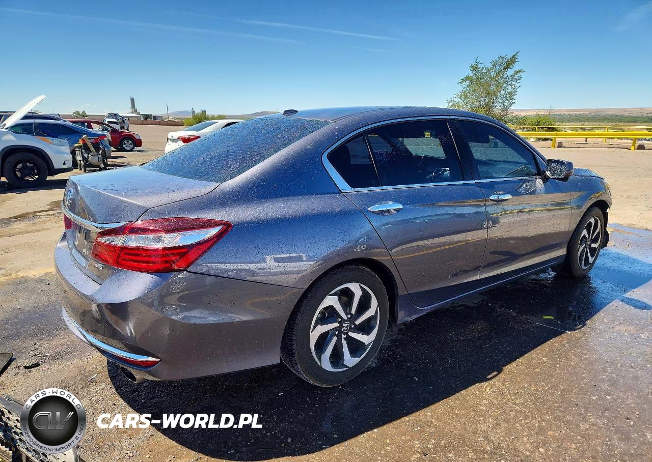 2017 Honda Accord Exl VIN:1HGCR3F87HA020982 - 3