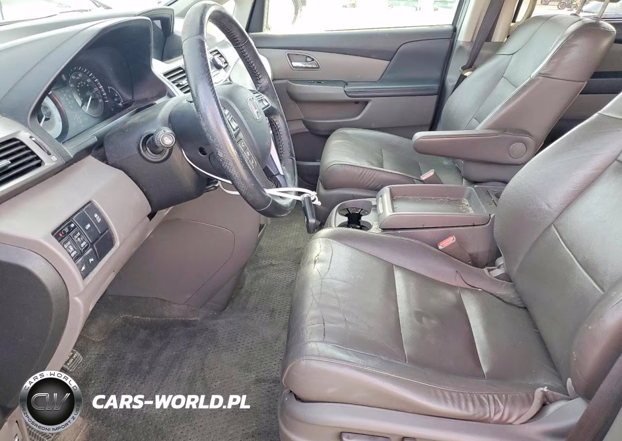 2015 Honda Odyssey Touring VIN:5FNRL5H91FB031377 - 7