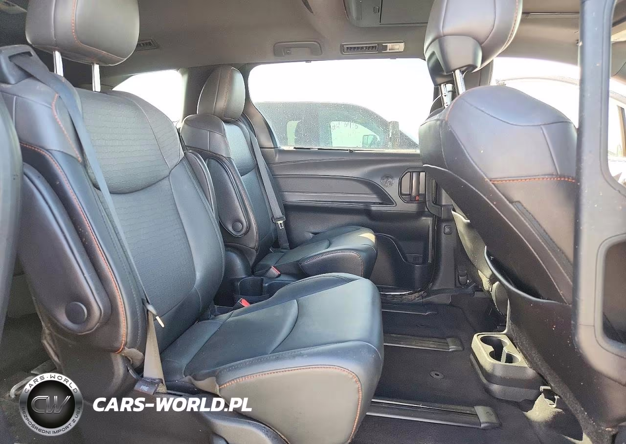 2022 Toyota Sienna Xse VIN:5TDDRKEC8NS096552 - 10