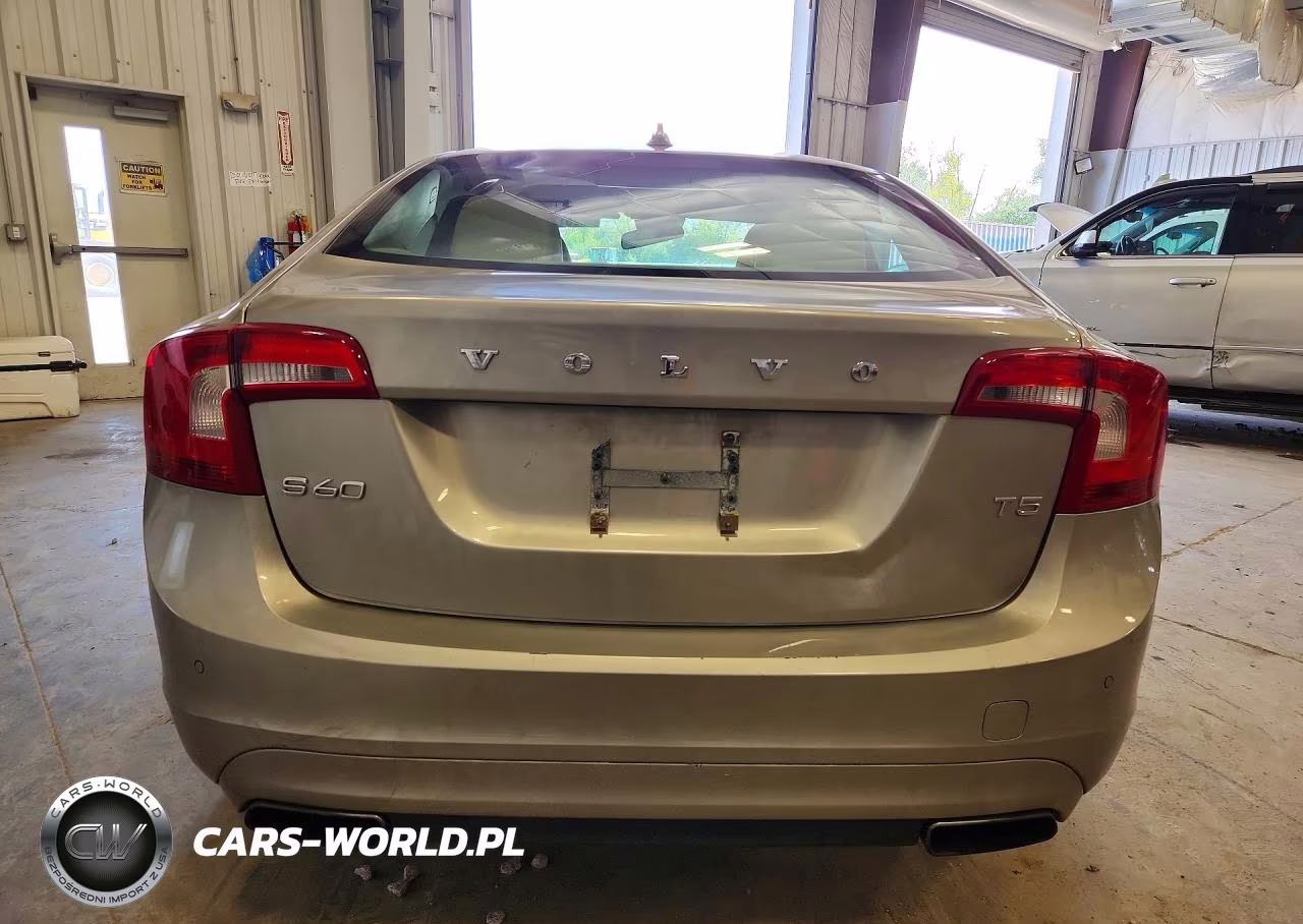 2014 Volvo S60 T5 VIN:YV1612FSXE2289633 - 6