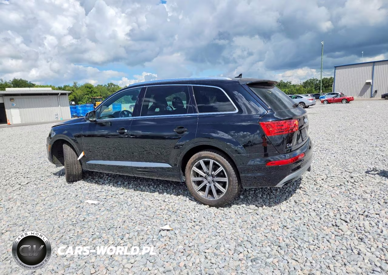 2017 Audi Q7 Premium Plus VIN:WA1LAAF70HD013270 - 2