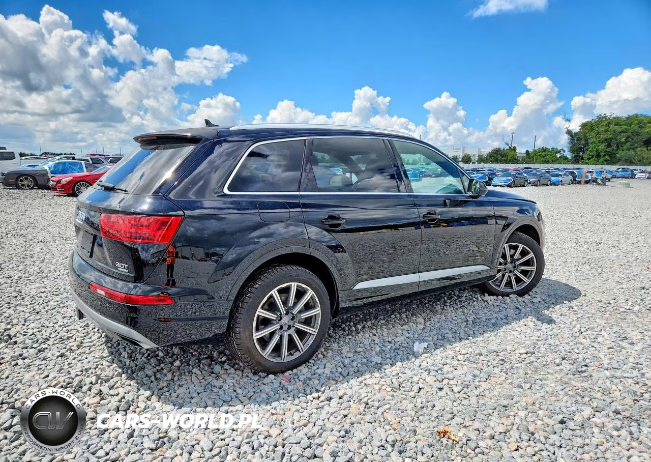 2017 Audi Q7 Premium Plus VIN:WA1LAAF70HD013270 - 3