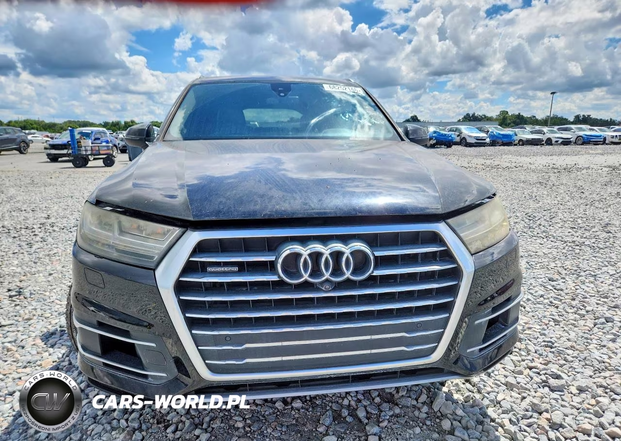 2017 Audi Q7 Premium Plus VIN:WA1LAAF70HD013270 - 5