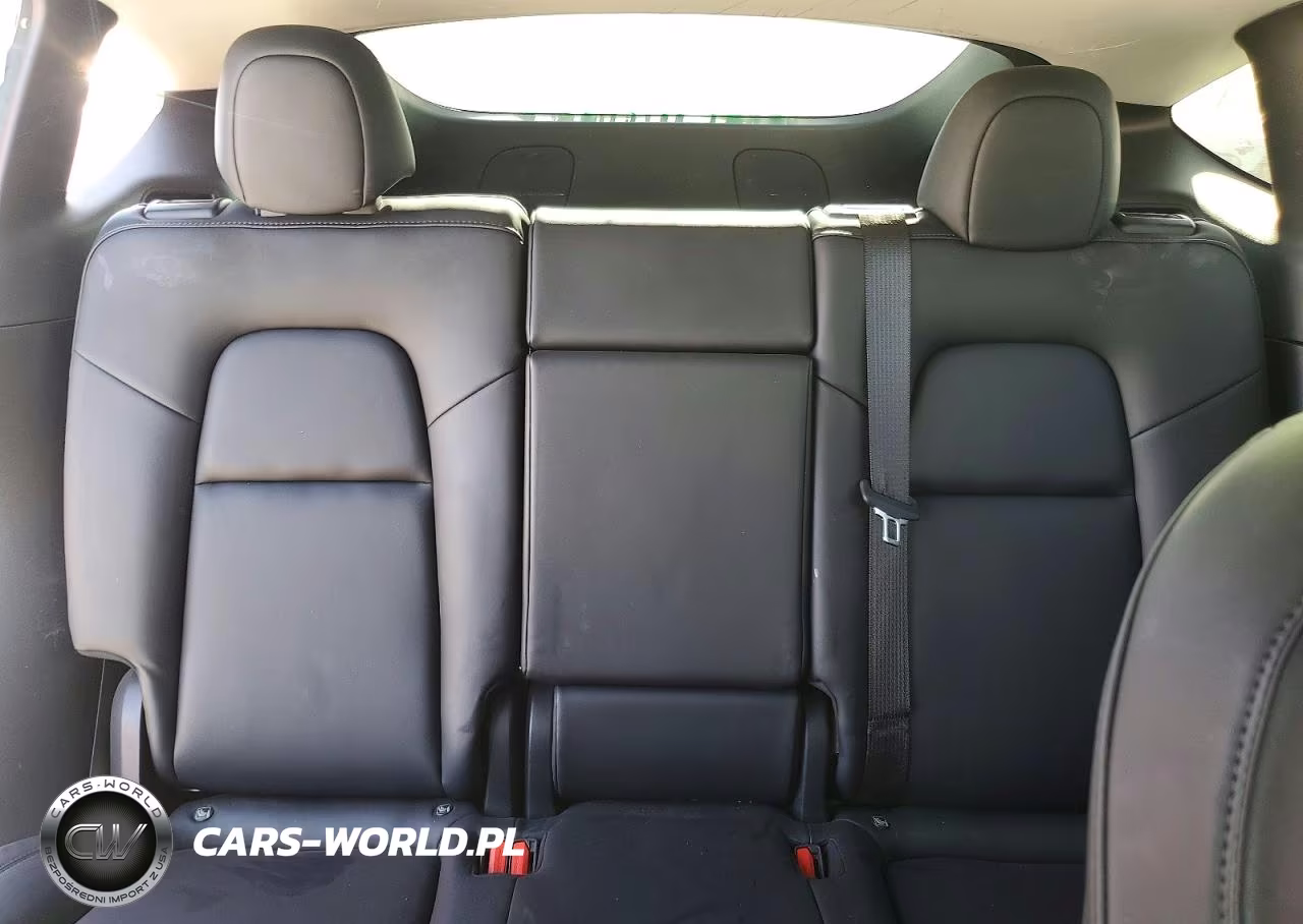 2022 Tesla Model Y VIN:7SAYGDEE8NF434026 - 10