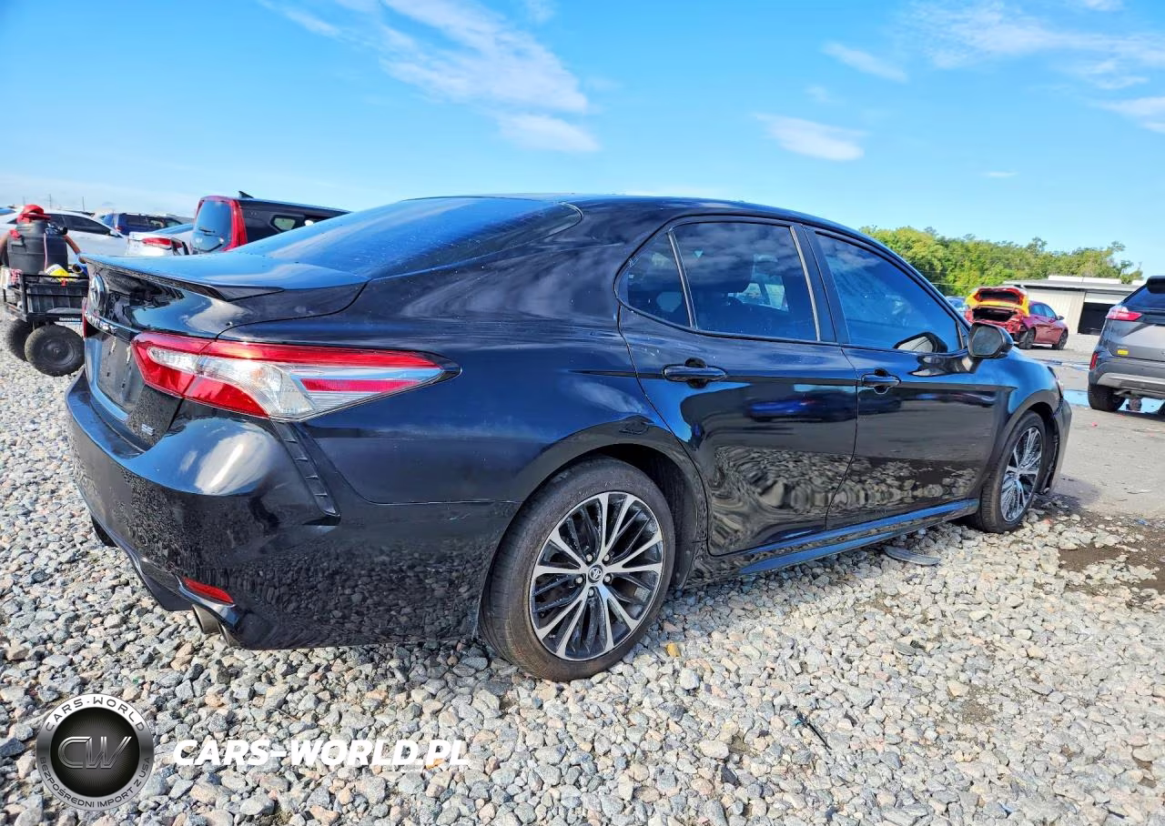2018 Toyota Camry Se VIN:4T1B11HK8JU655563 - 3