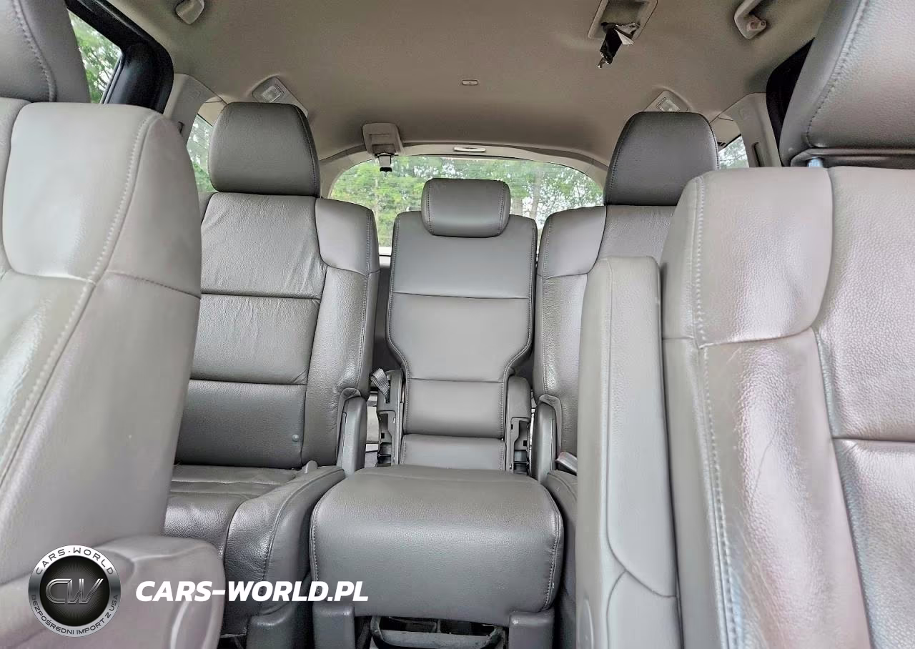 2011 Honda Odyssey Touring VIN:5FNRL5H93BB089517 - 10