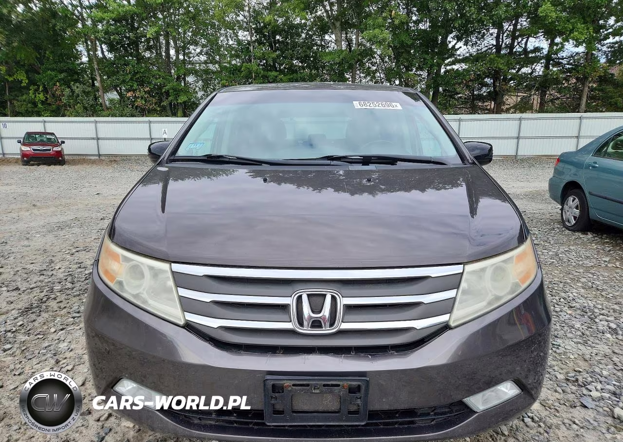 2011 Honda Odyssey Touring VIN:5FNRL5H93BB089517 - 5