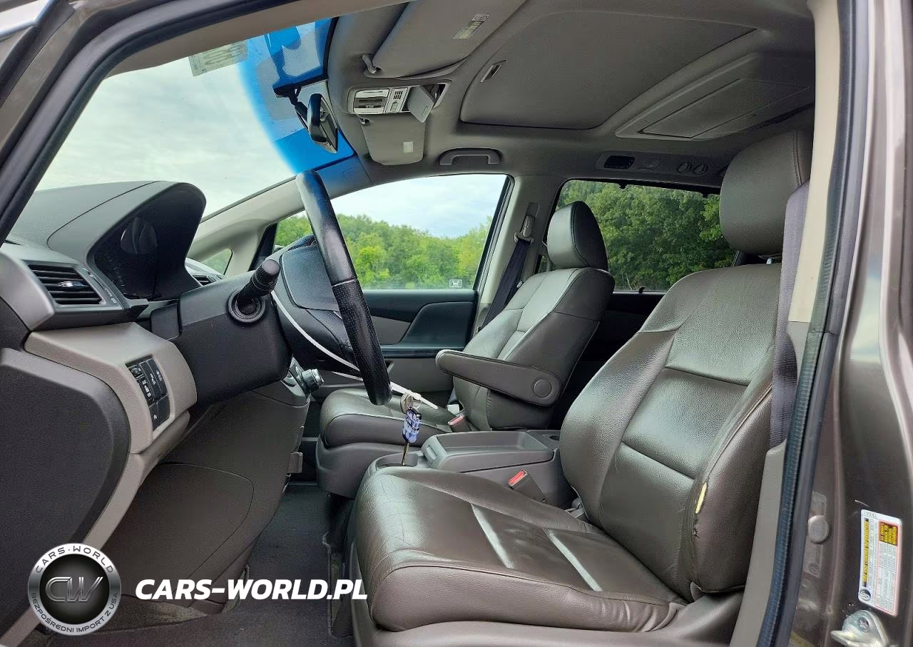 2011 Honda Odyssey Touring VIN:5FNRL5H93BB089517 - 7