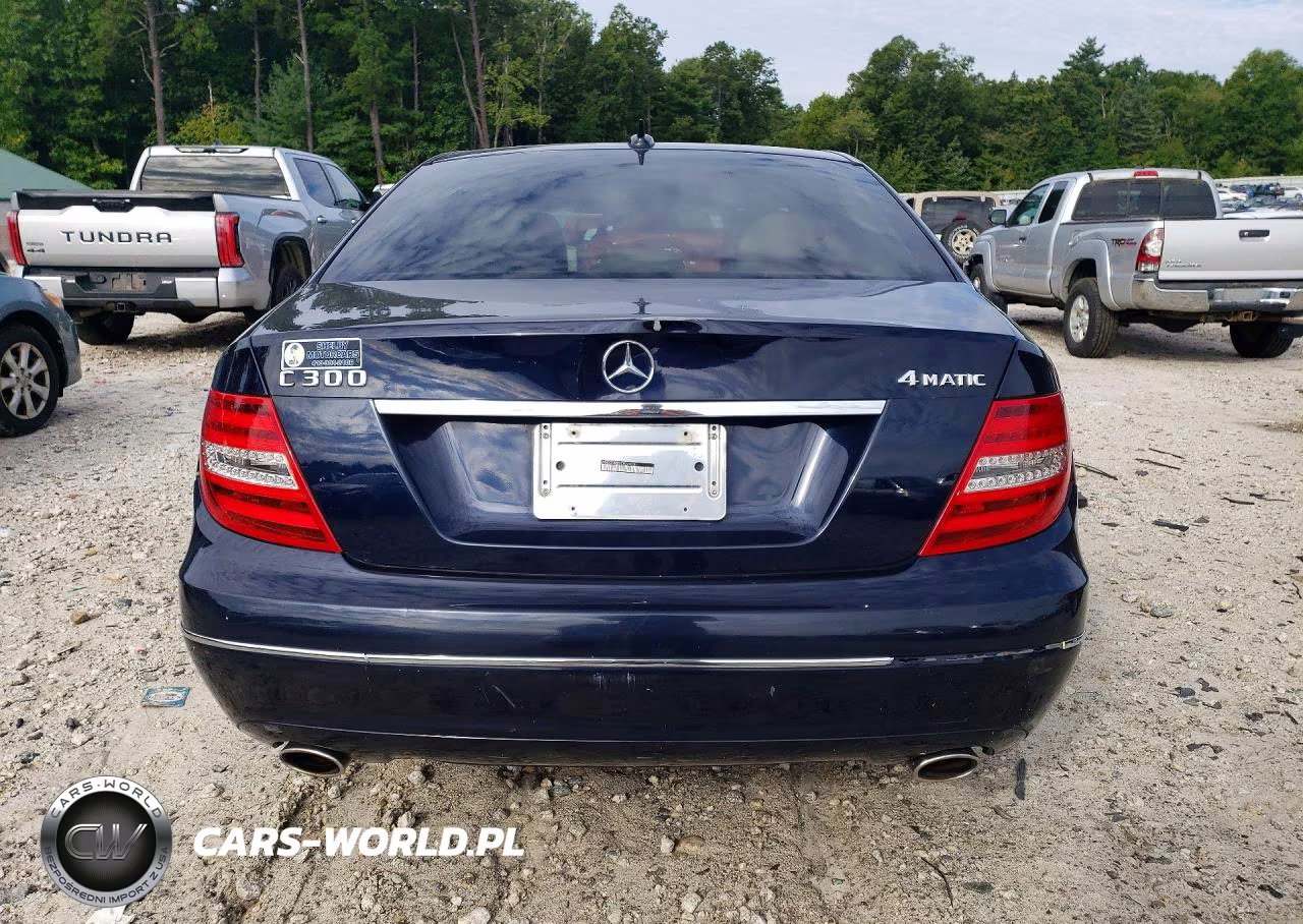 2012 Mercedes-Benz C 300 4Matic VIN:WDDGF8BB0CR229231 - 6
