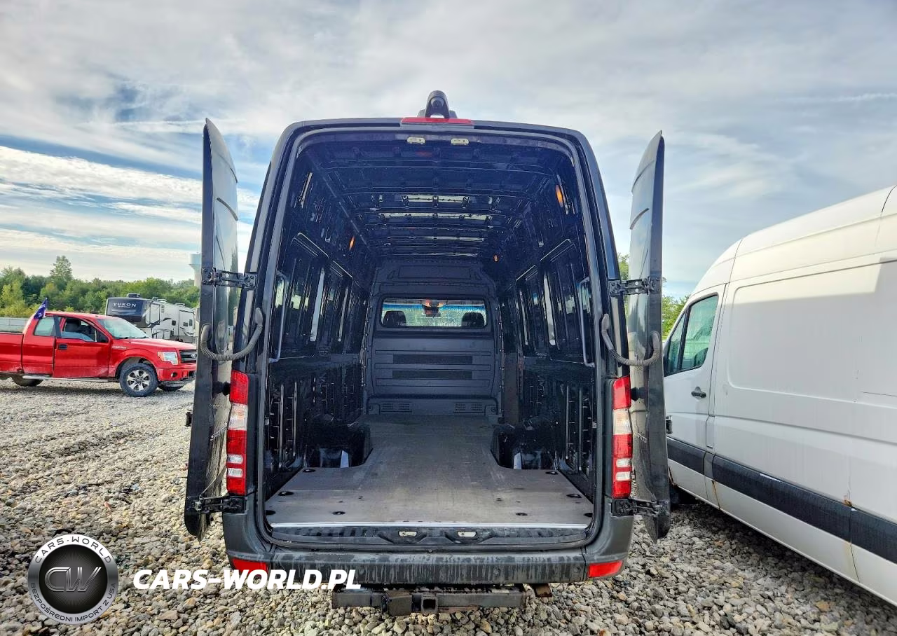2017 Mercedes-Benz Sprinter 3500 Delivery Van VIN:WD3PF1CD6HP550351 - 10