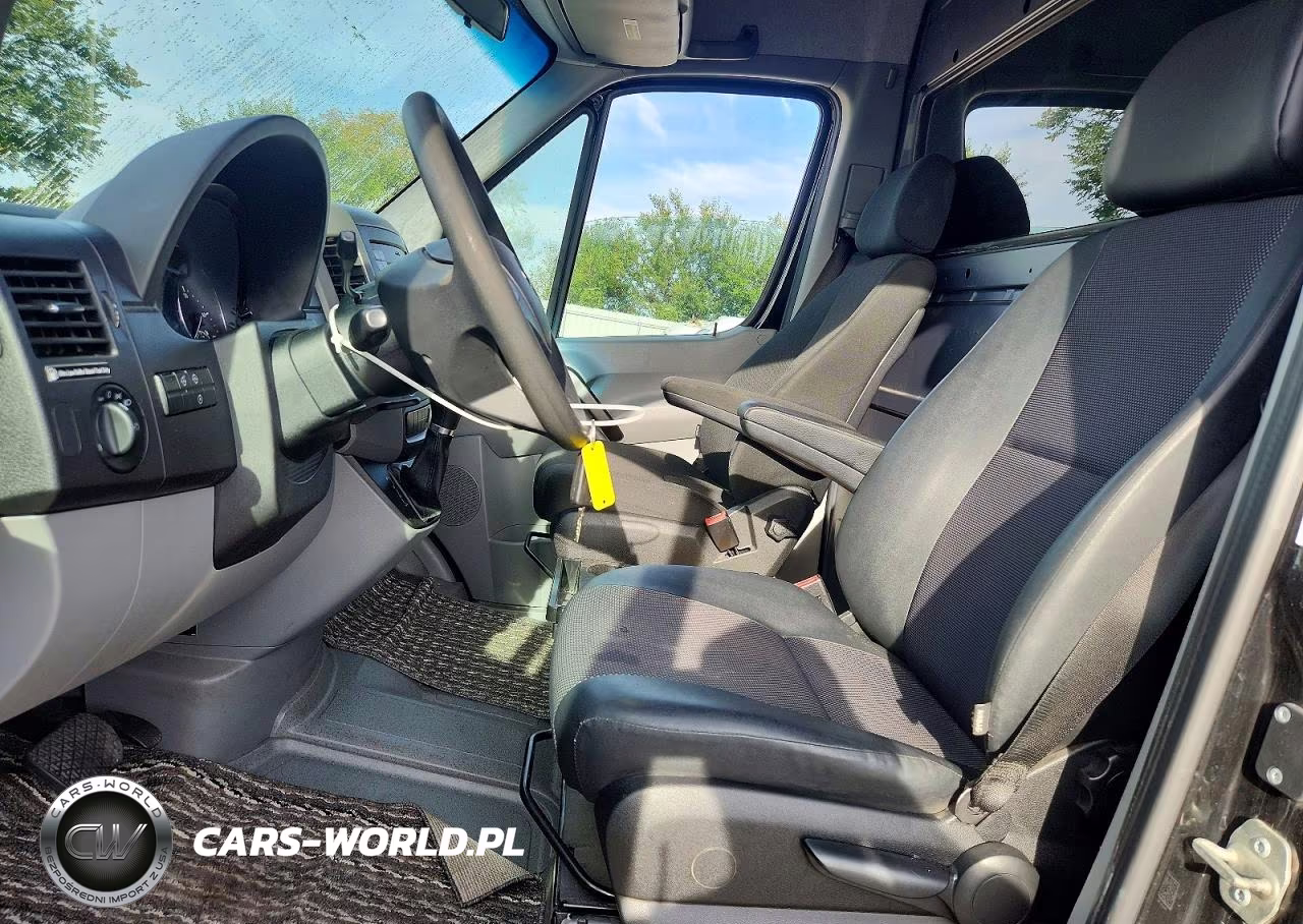 2017 Mercedes-Benz Sprinter 3500 Delivery Van VIN:WD3PF1CD6HP550351 - 7