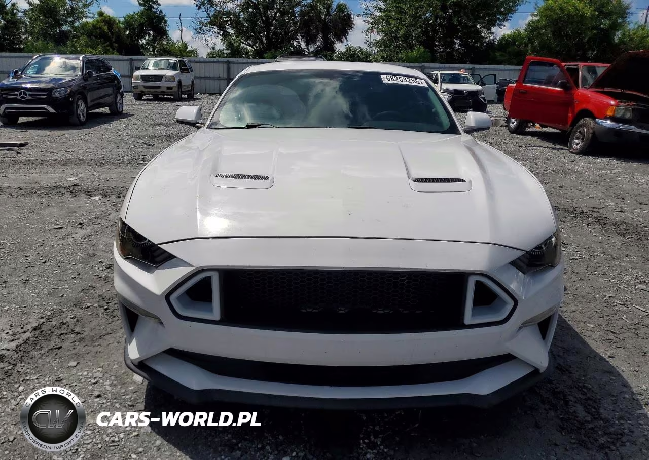 2018 Ford Mustang VIN:1FA6P8TH2J5106028 - 5
