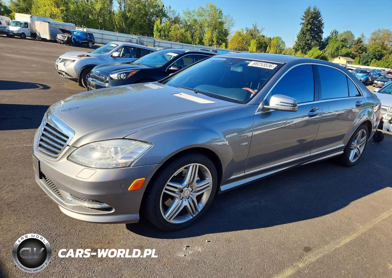 2012 Mercedes-Benz S 550