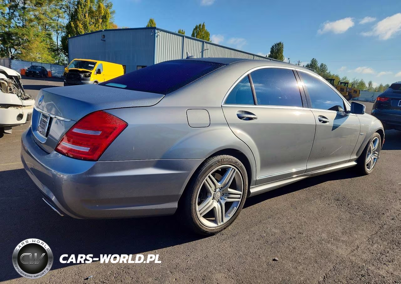 2012 Mercedes-Benz S 550 VIN:WDDNG7DB5CA463942 - 3