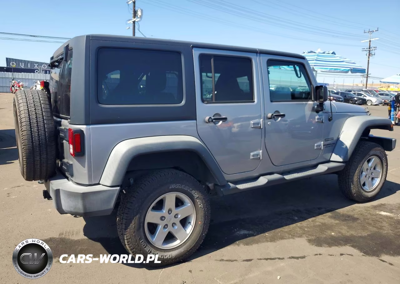 2017 Jeep Wrangler Unlimited Sport VIN:1C4BJWDG8HL615485 - 3