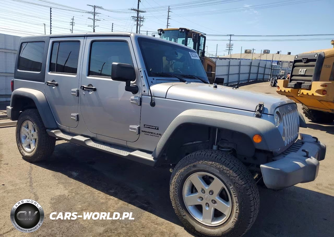 2017 Jeep Wrangler Unlimited Sport VIN:1C4BJWDG8HL615485 - 4