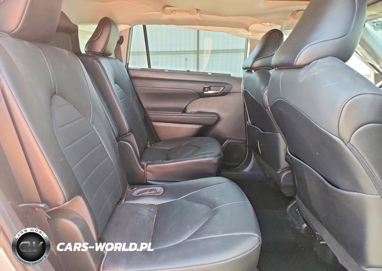 2021 Toyota Highlander Xle VIN:5TDHZRAH7MS525738 - 10