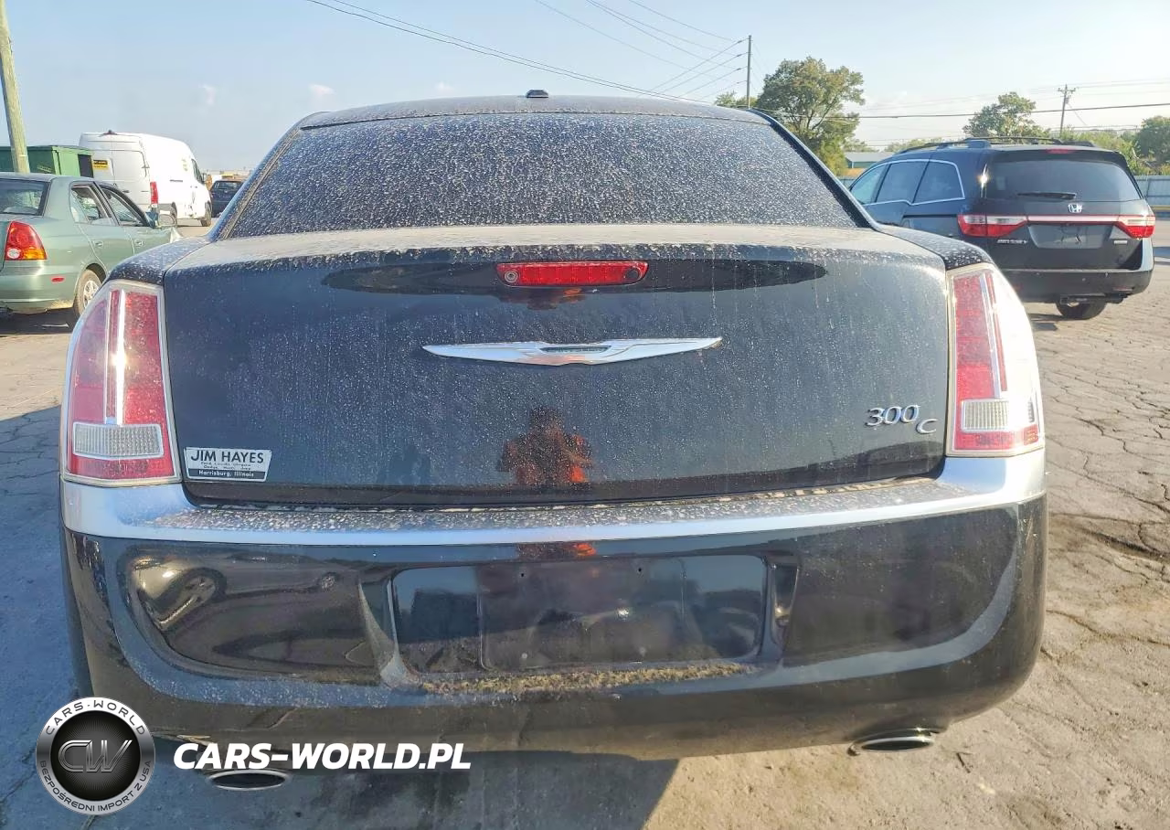 2012 Chrysler 300C Luxury VIN:2C3CCAPT6CH253919 - 6