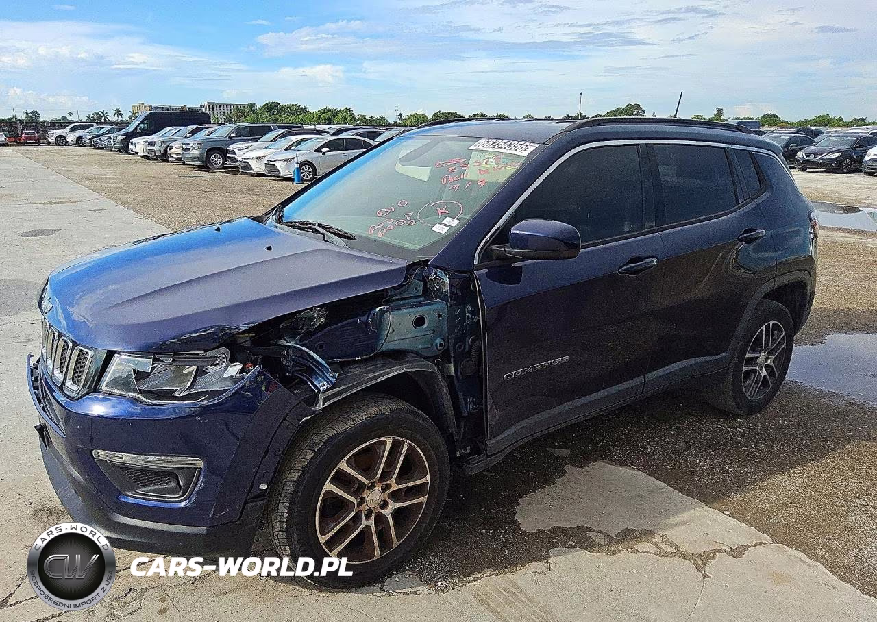 2018 Jeep Compass Latitude VIN:3C4NJDBB0JT255731 - 1