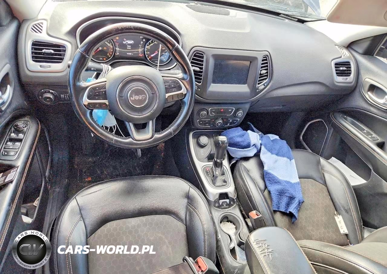 2018 Jeep Compass Latitude VIN:3C4NJDBB0JT255731 - 8