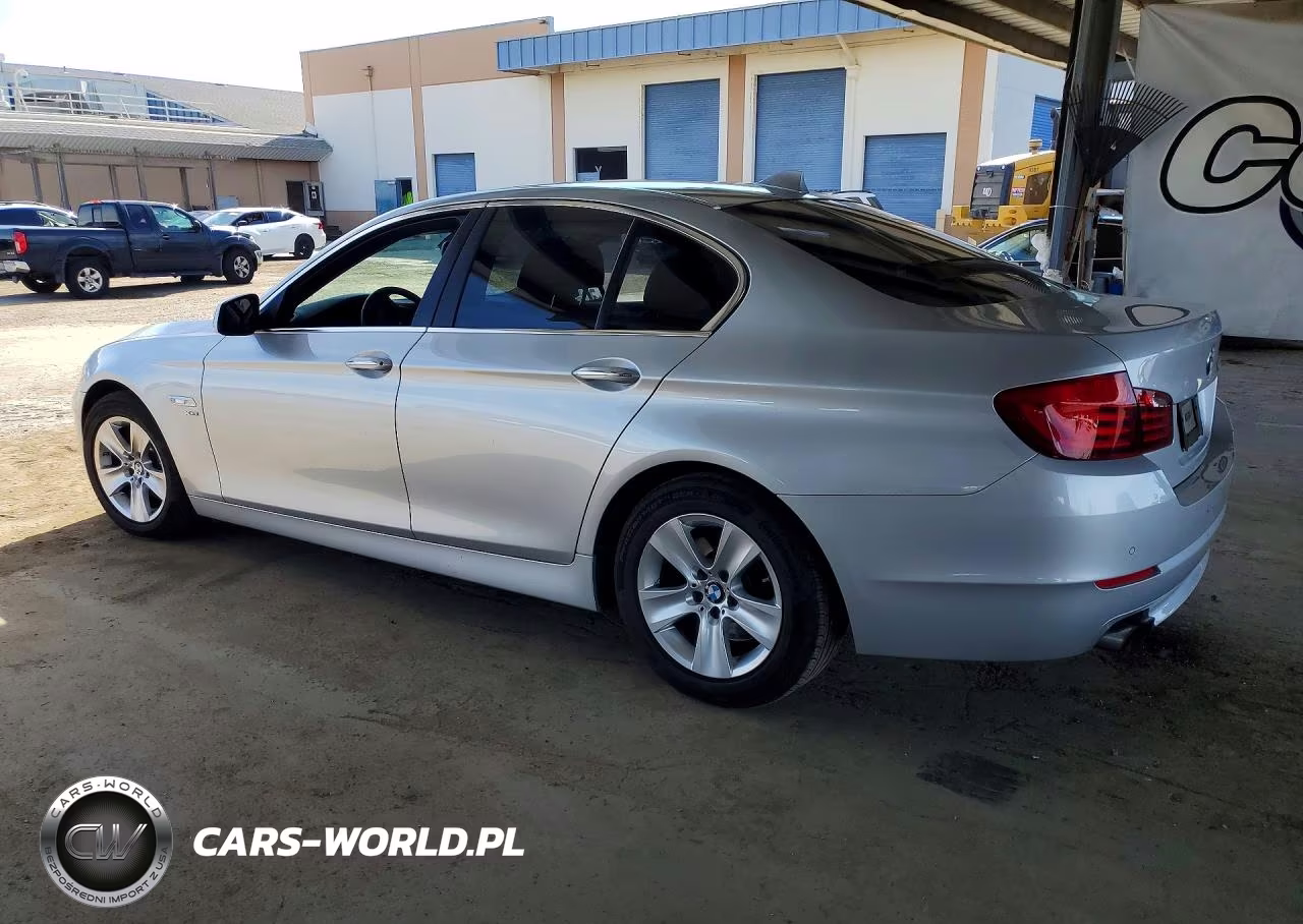 2012 BMW 528 Xi VIN:WBAXH5C55CDW08523 - 2