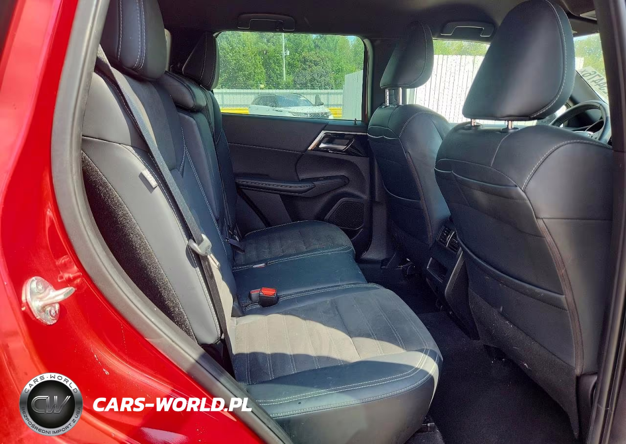 2023 Mitsubishi Outlander Se VIN:JA4J3UA86PZ031373 - 10