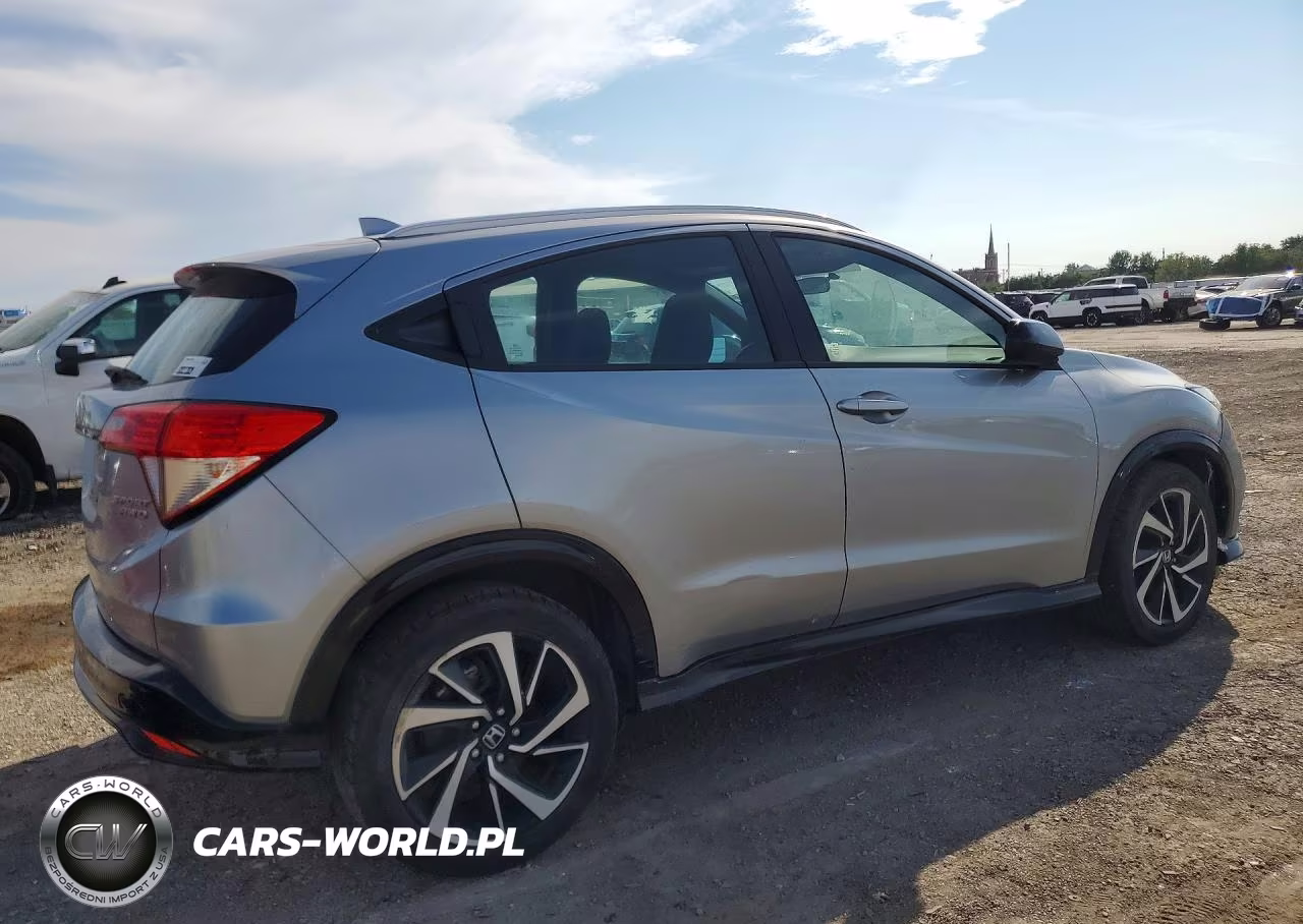 2019 Honda Hr-V Sport VIN:3CZRU6H14KG718252 - 3