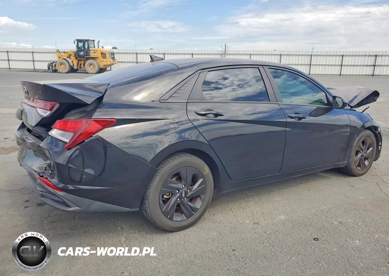 2021 Hyundai Elantra Sel VIN:5NPLM4AG2MH035619 - 3