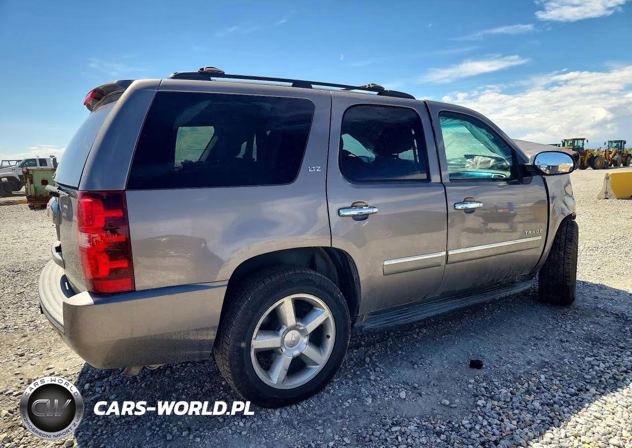 2013 Chevrolet Tahoe K1500 Ltz VIN:1GNSKCE01DR183835 - 3