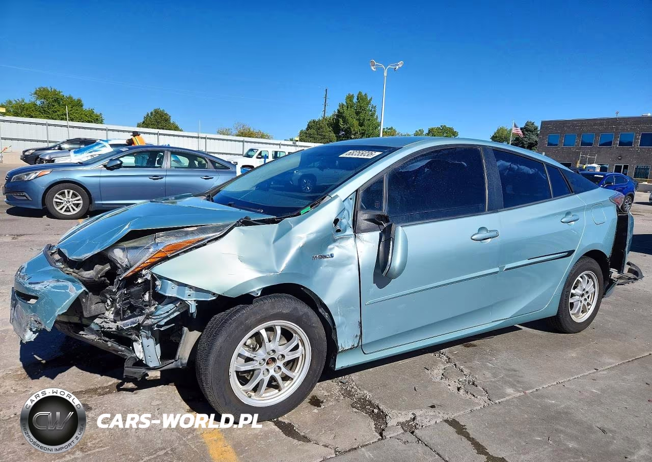 2016 Toyota Prius Two
