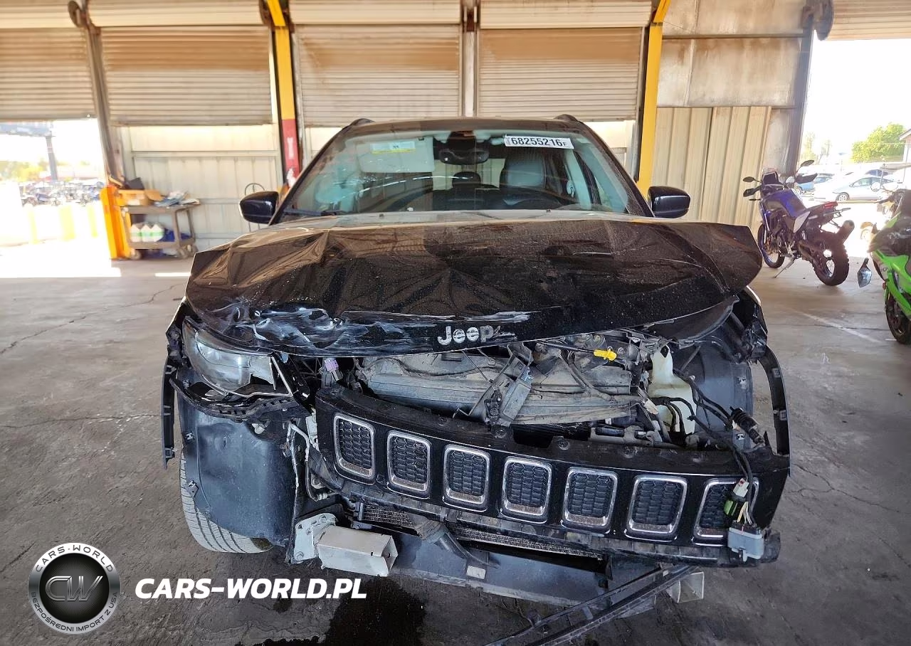 2017 Jeep Compass Latitude VIN:3C4NJDBB5HT641460 - 5