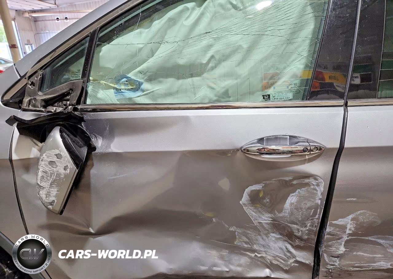 2018 Honda Pilot Elite VIN:5FNYF6H01JB031981 - 7