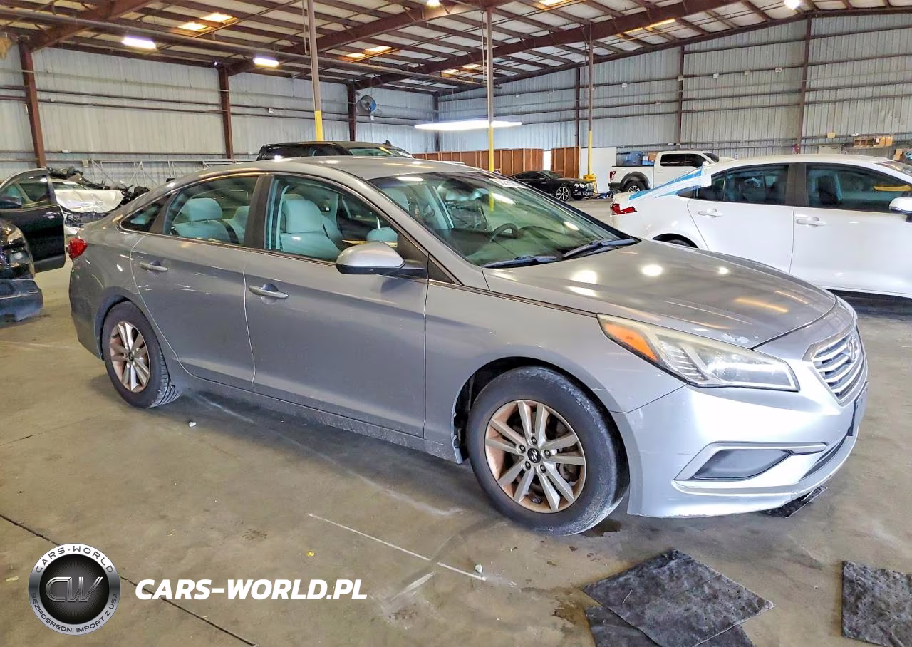 2016 Hyundai Sonata Se VIN:5NPE24AF0GH338828 - 4