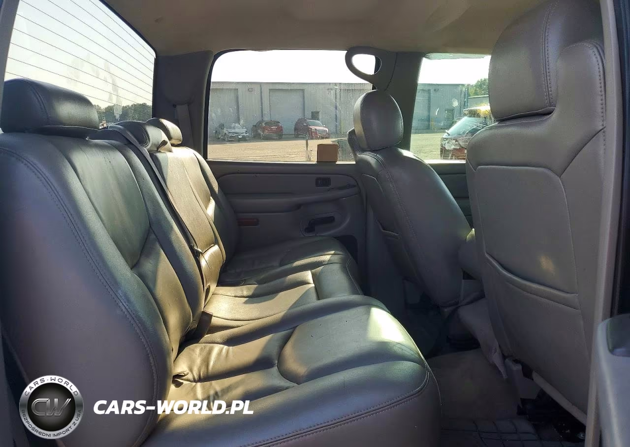 2005 GMC New Sierra K3500 VIN:1GTJK33225F923565 - 10