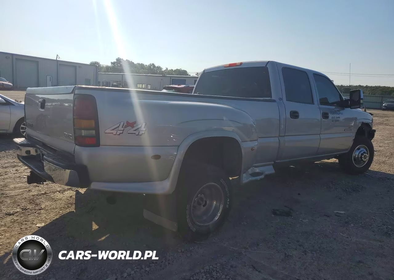 2005 GMC New Sierra K3500 VIN:1GTJK33225F923565 - 3