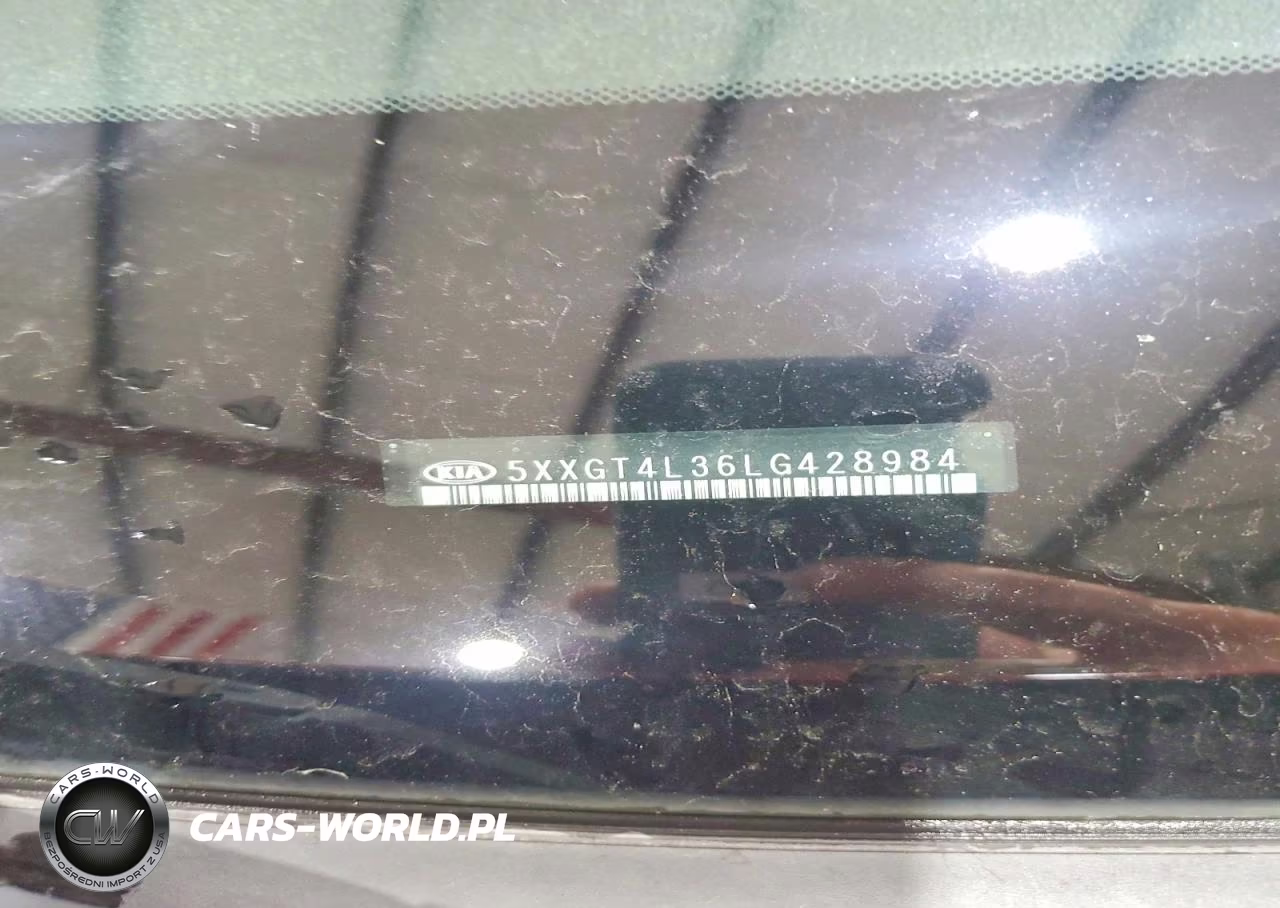 2020 Kia Optima S VIN:5XXGT4L36LG428984 - 12