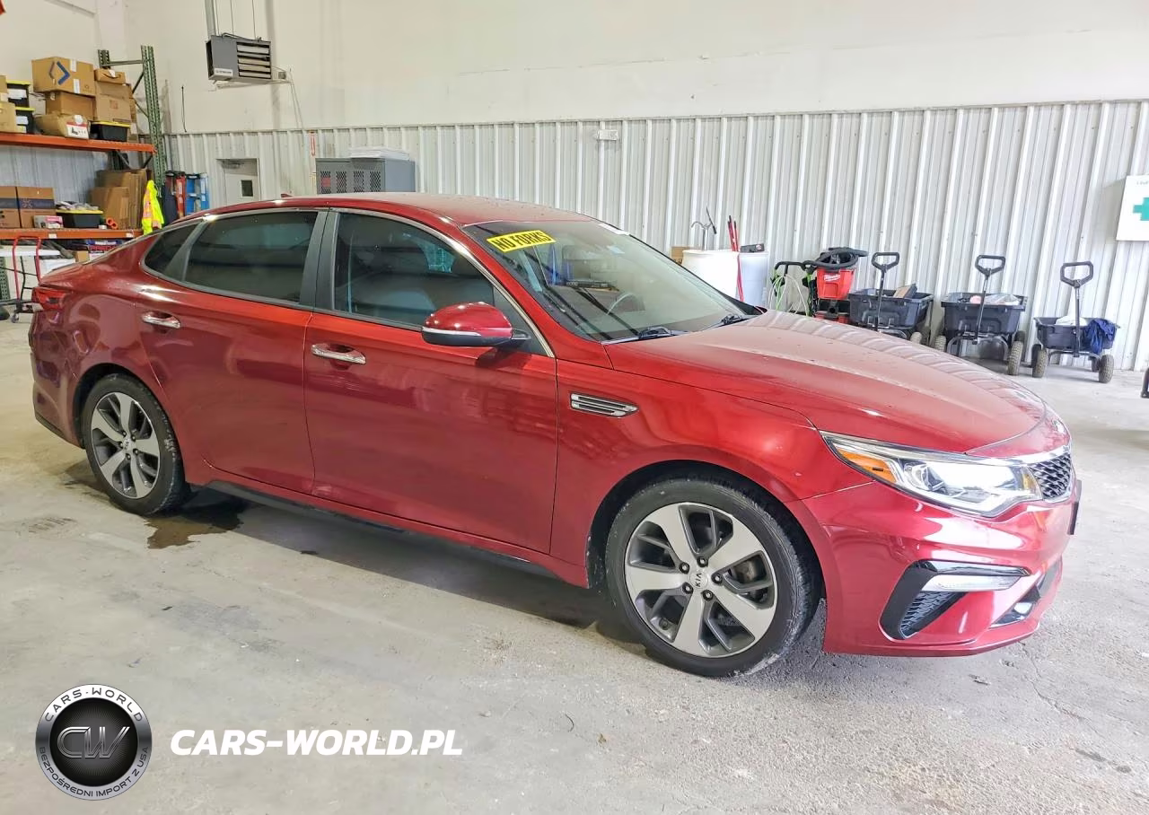 2020 Kia Optima S VIN:5XXGT4L36LG428984 - 4